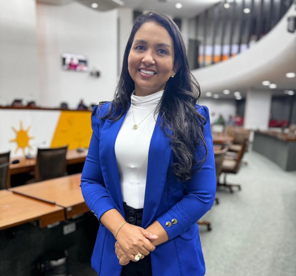 Deputada Vanda Monteiro apresenta lei que proíbe uso de elevadores por crianças desacompanhadas deputada-vanda-monteiro-apresenta-lei-que-proibe-uso-de-elevadores-por-criancas-desacompanhadas