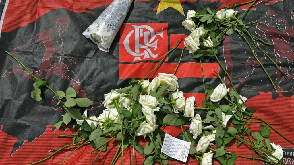 Justiça absolve réus envolvidos em caso que matou dez no incêndio no Ninho justica-absolve-reus-envolvidos-em-caso-que-matou-dez-no-incendio-no-ninho