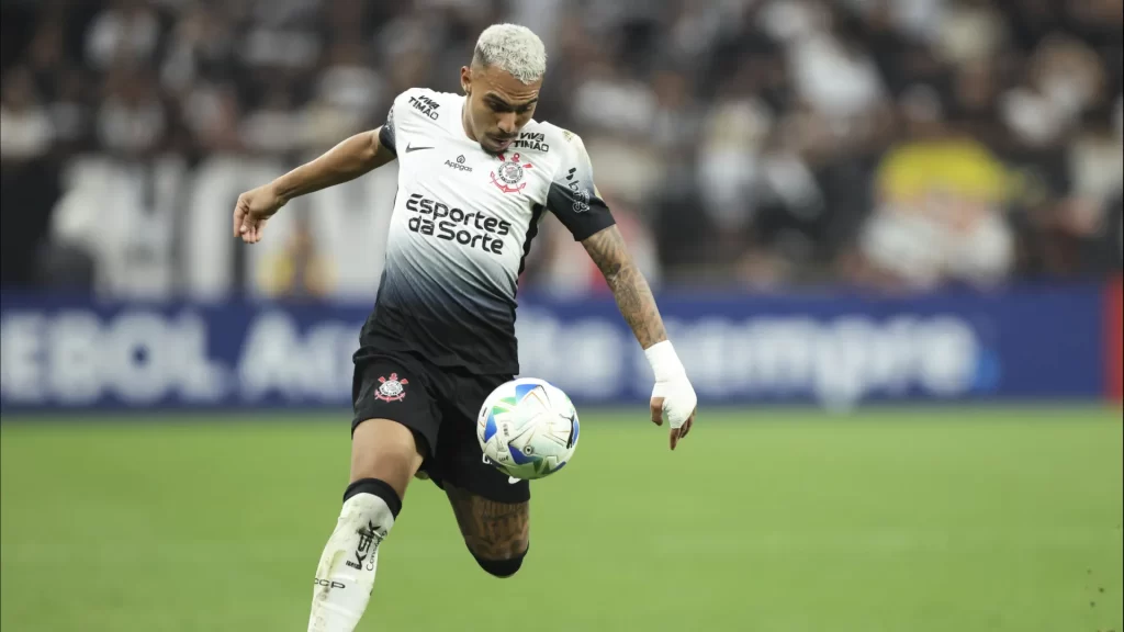 matheuzinho-vive-auge-no-corinthians,-mira-europa-e-tem-‘lobby’-na-selecao