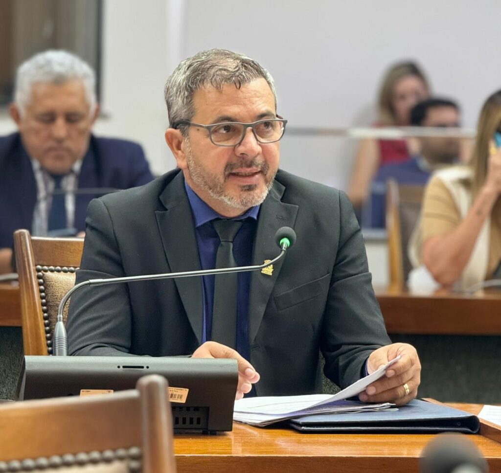 wiston-gomes-apresenta-emendas-a-ldo-com-foco-em-saude,-infraestrutura-e-valorizacao-do-servidor