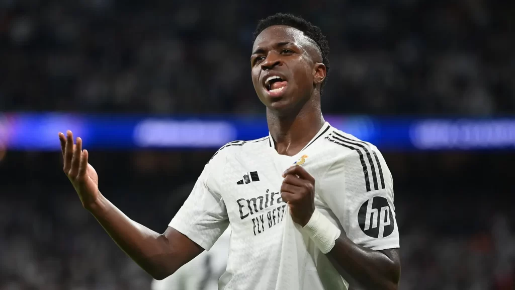 vini-jr-foi-substituido-ou-comecou-no-banco-em-quase-80%-dos-jogos-com-xabi