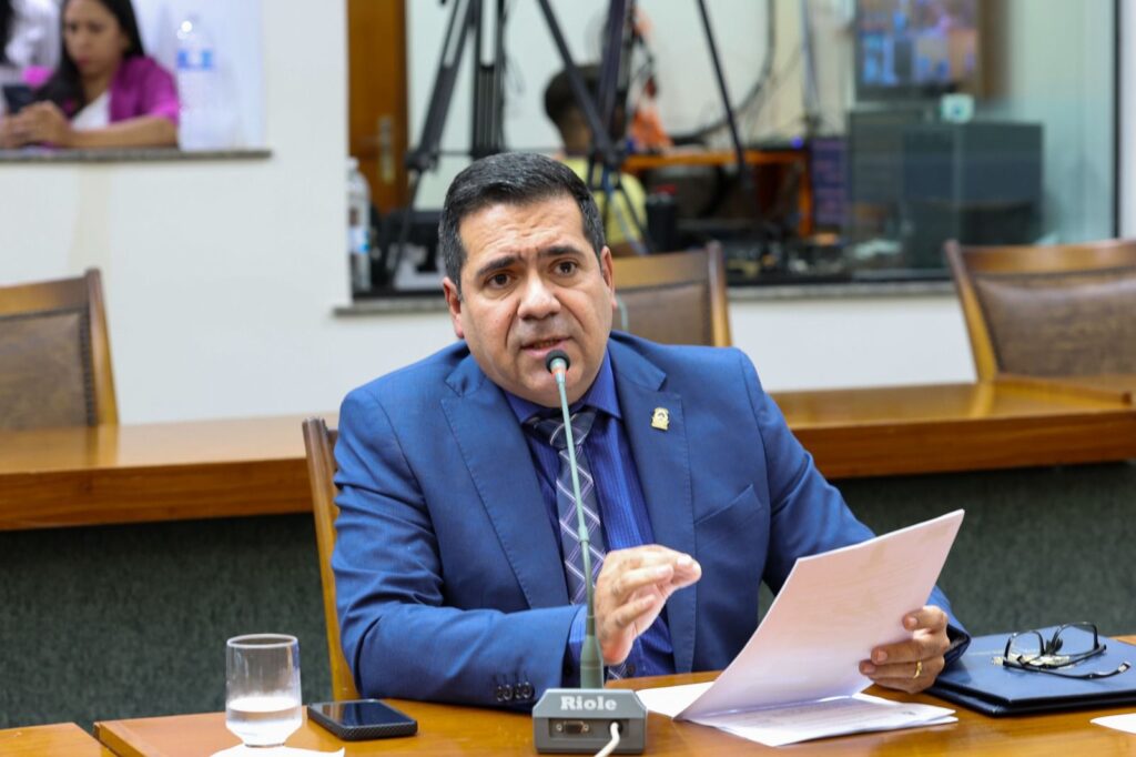 Marcus Marcelo solicita compra de materiais para normalizar cirurgias bariátricas no Tocantins marcus-marcelo-solicita-compra-de-materiais-para-normalizar-cirurgias-bariatricas-no-tocantins