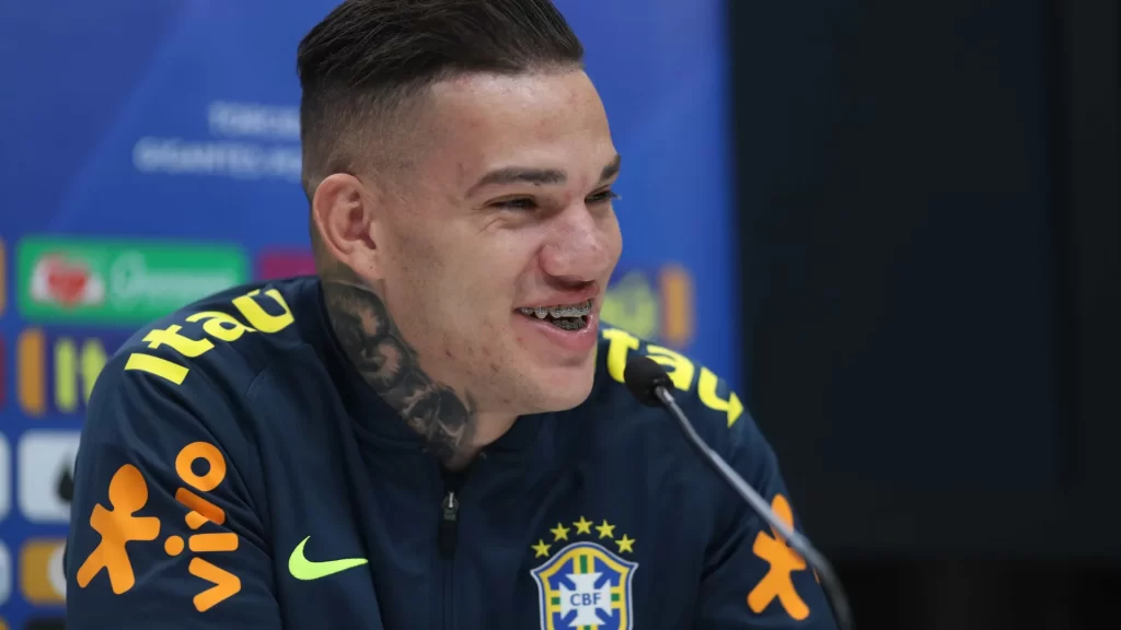 ederson-defende-ancelotti-apos-climao-na-cbf:-‘nao-podemos-fechar-a-porta’