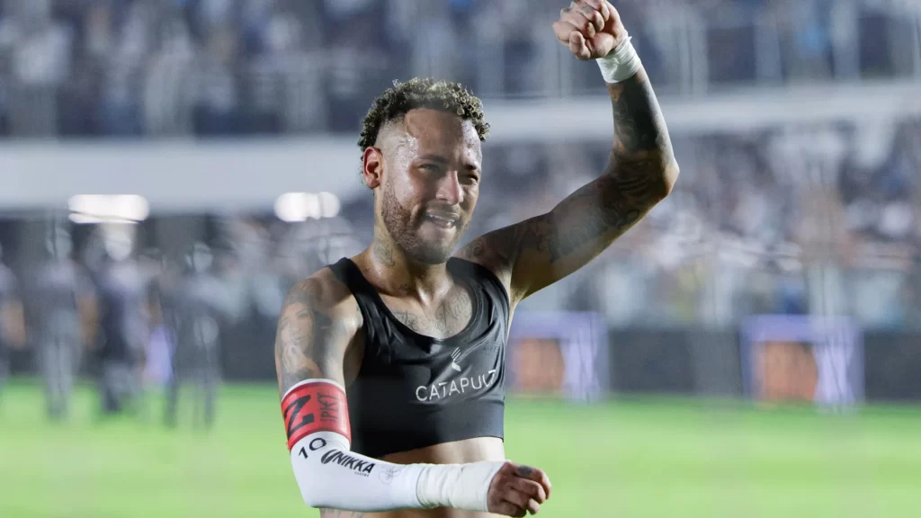 Neymar muda postura, sai exausto e volta a fazer jogo completo neymar-muda-postura,-sai-exausto-e-volta-a-fazer-jogo-completo