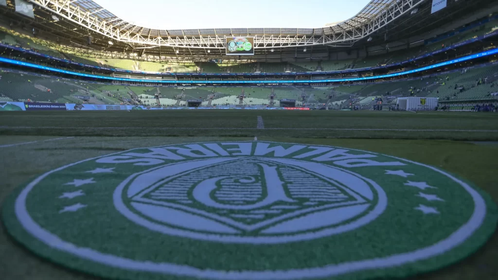 palmeiras-vai-para-lima-direto-de-porto-alegre;-fla-volta-ao-rj-por-festa