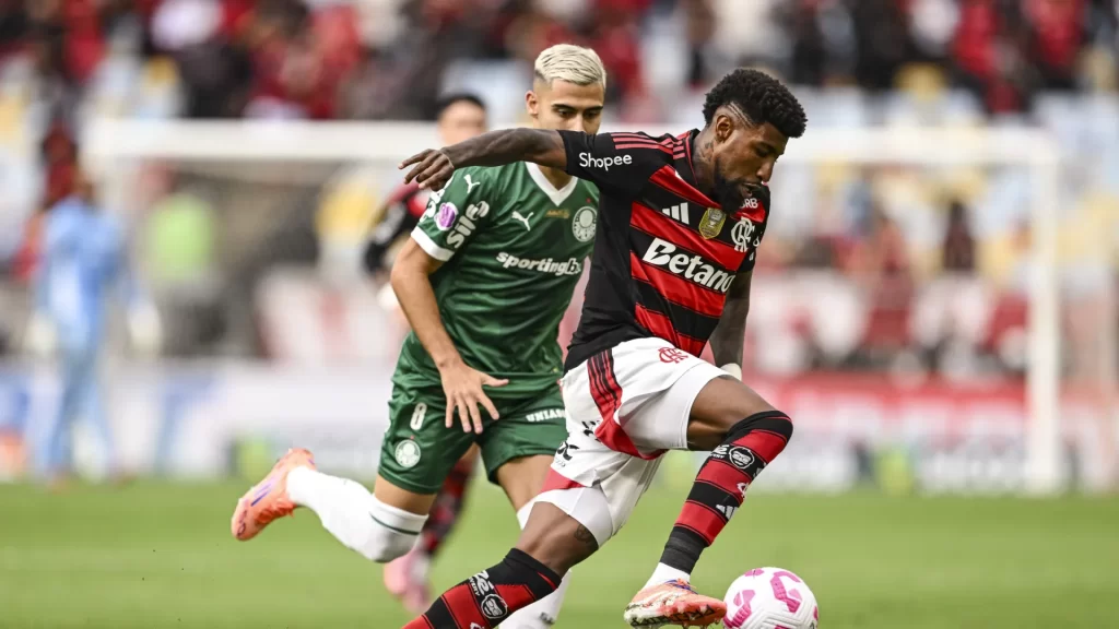 tropecos-a-parte,-flamengo-x-palmeiras-ja-e-historico-nos-pontos-corridos