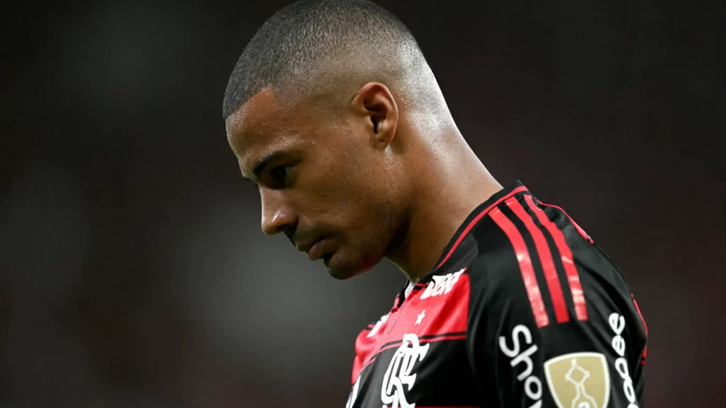 lesoes-minam-permanencia-de-de-la-cruz-no-flamengo-em-ano-de-polemicas