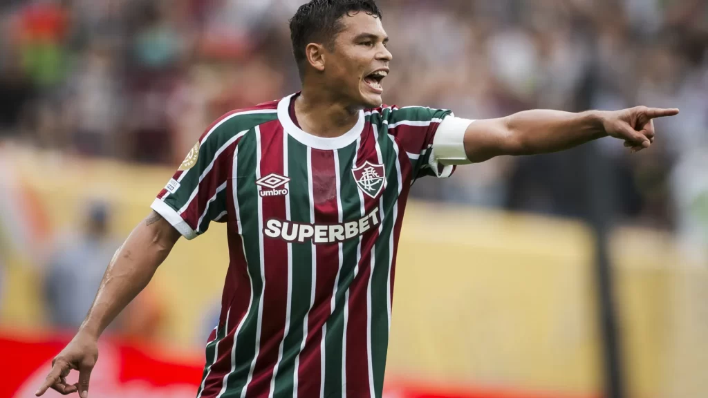 thiago-silva-detalha-distanciamento-entre-neymar-e-mbappe