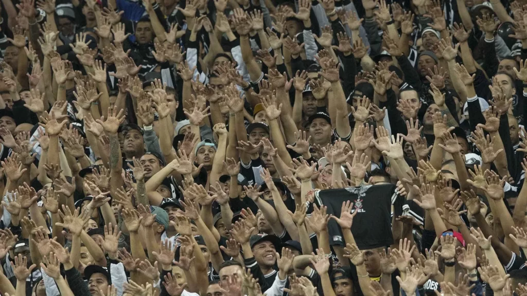 gavioes-e-liberada-para-a-final-do-corinthians,-mas-punicao-segue-em-vigor