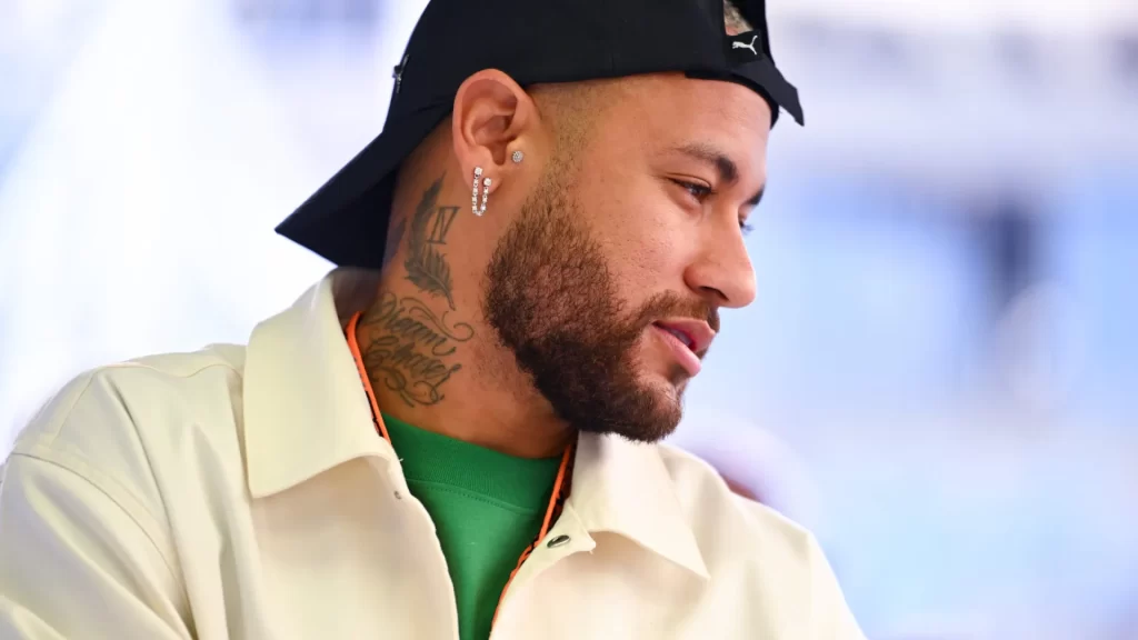 neymar-passa-por-cirurgia-para-corrigir-lesao-no-joelho-e-recebe-alta