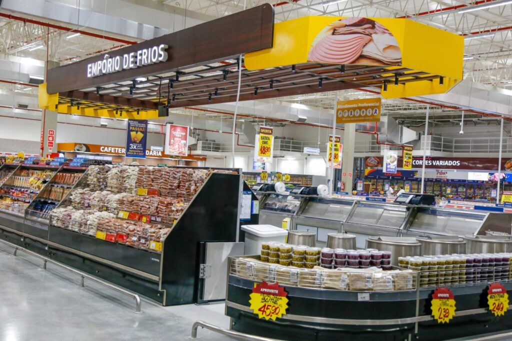 com-mais-de-9-mil-itens,-assai-inaugura-primeira-loja-em-araguaina