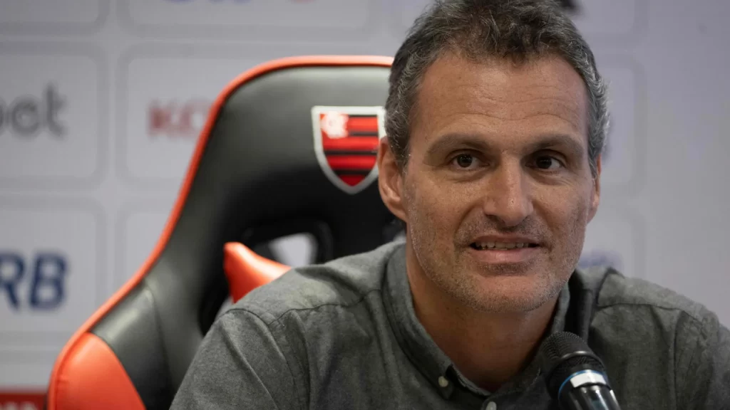 spindel-no-cruzeiro-reforca-cobica-do-mercado-por-cartolas-ex-flamengo