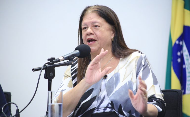 Comissão aprova moradia provisória para jovens desligados de instituições de acolhimento comissao-aprova-moradia-provisoria-para-jovens-desligados-de-instituicoes-de-acolhimento
