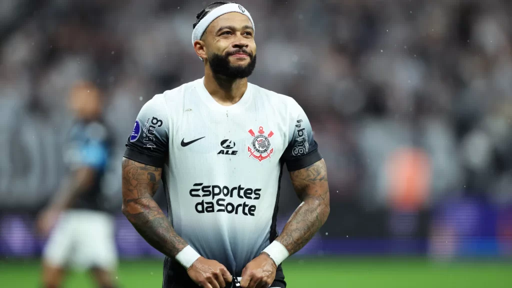 corinthians-preve-saida-de-memphis-apos-a-copa,-mas-nao-joga-a-toalha