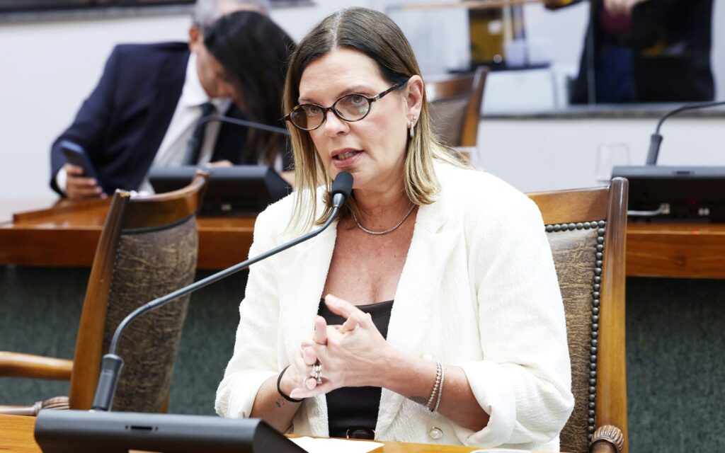Aleto aprova urgência em pedido de Cláudia Lelis para reforço policial em Palmas aleto-aprova-urgencia-em-pedido-de-claudia-lelis-para-reforco-policial-em-palmas