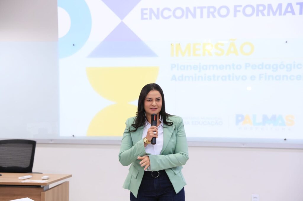 secretaria-anice-moura-e-exonerada-para- tomar-posse-no-concurso-publico-da-educacao-de-palmas