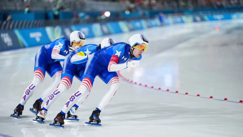 italia-vence-recordistas-mundiais-e-leva-ouro-em-patinacao-de-velocidade
