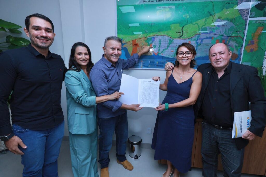 Prefeito Eduardo Siqueira Campos anuncia criação do Parque Ailton Lelis prefeito-eduardo-siqueira-campos-anuncia-criacao-do-parque-ailton-lelis