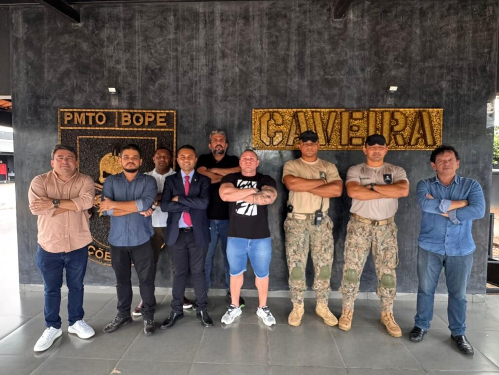 deputado-moisemar-marinho-reforca-compromisso-com-a-seguranca-publica-durante-visita-ao-bope