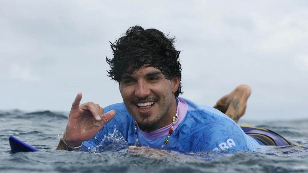 gabriel-medina-tera-adriano-de-souza-como-tecnico-para-mundial-de-2026