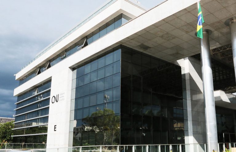 Sancionada criação de cargos e funções comissionadas até 2028 no CNJ sancionada-criacao-de-cargos-e-funcoes-comissionadas-ate-2028-no-cnj
