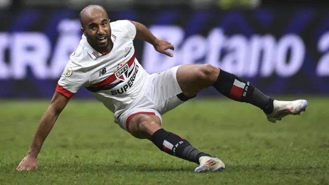 Lucas Moura rompe o tendão de Aquiles e pode desfalcar o São Paulo até 2027 lucas-moura-rompe-o-tendao-de-aquiles-e-pode-desfalcar-o-sao-paulo-ate-2027