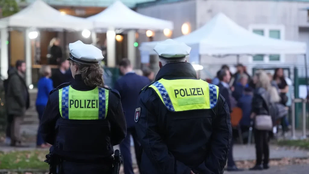 carro-atropela-multidao-e-mata-dois-no-centro-de-leipzig,-na-alemanha