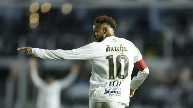 Neymar soma 16 participações em gols em 18 jogos neymar-soma-16-participacoes-em-gols-em-18-jogos