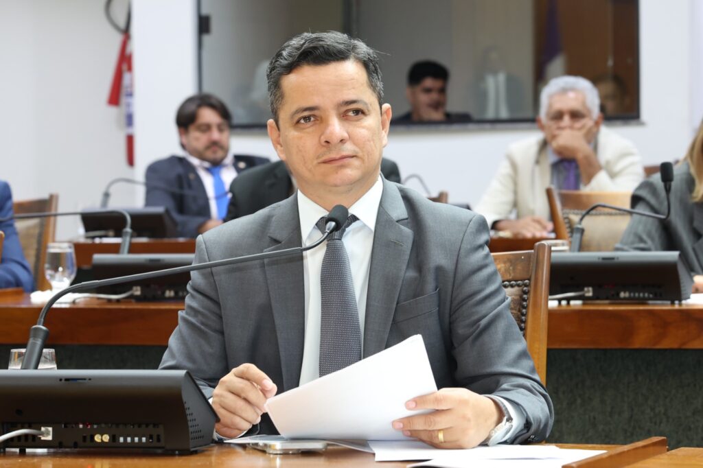 de-araguaina-ao-sul-do-tocantins:-jorge-frederico-consolida-base-e-amplia-aliancas-para-2026