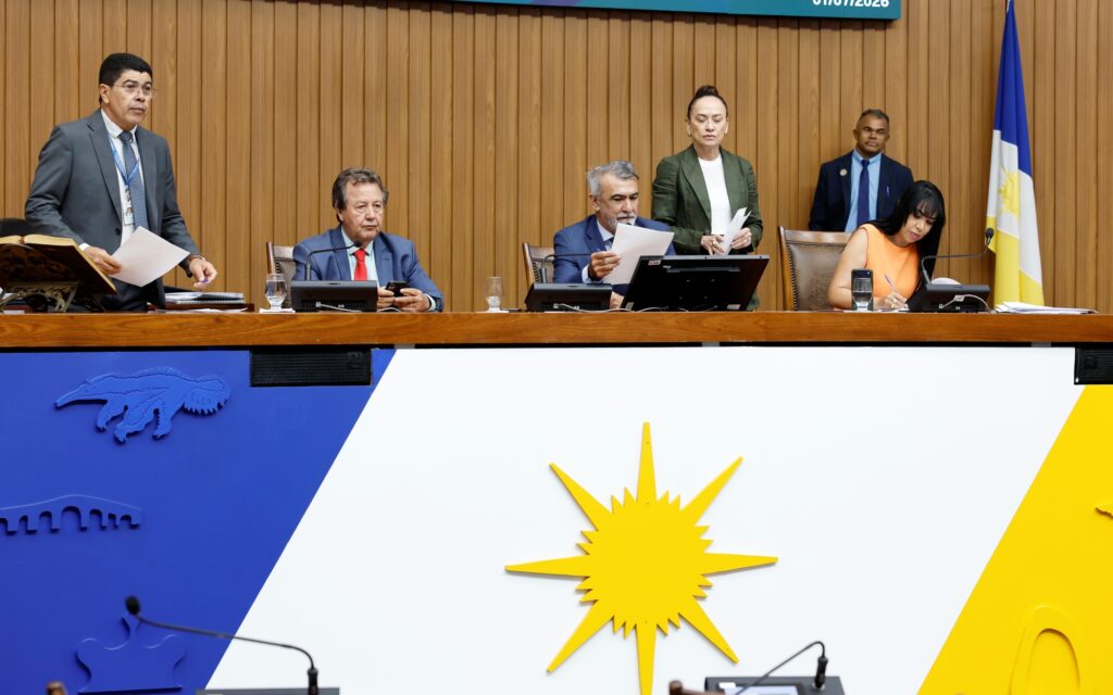 Deputados aprovam PEC que organiza estrutura organizacional da Assembleia Legislativa deputados-aprovam-pec-que-organiza-estrutura-organizacional-da-assembleia-legislativa