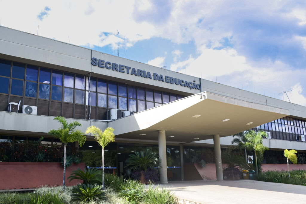 estado abre-processo-seletivo-para-escolha-de-diretores-escolares;-confira-detalhes