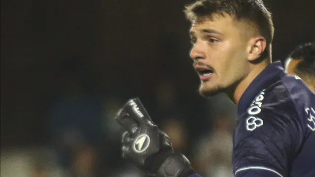 Grando pega dois pênaltis, e Grêmio vence Cruzeiro em amistoso quente grando-pega-dois-penaltis,-e-gremio-vence-cruzeiro-em-amistoso-quente