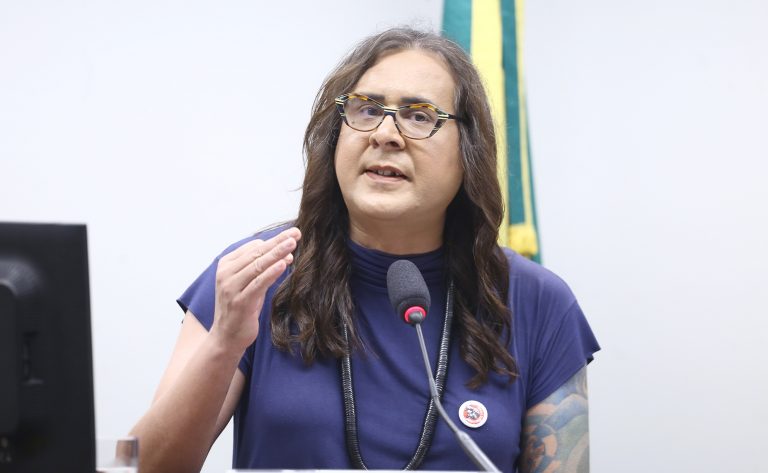 Comissão aprova política nacional para ampliar educação de jovens e adultos comissao-aprova-politica-nacional-para-ampliar-educacao-de-jovens-e-adultos