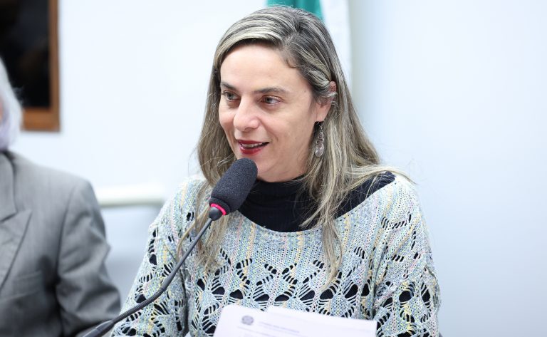 Comissão aprova incentivo ao aleitamento materno em creches comissao-aprova-incentivo-ao-aleitamento-materno-em-creches