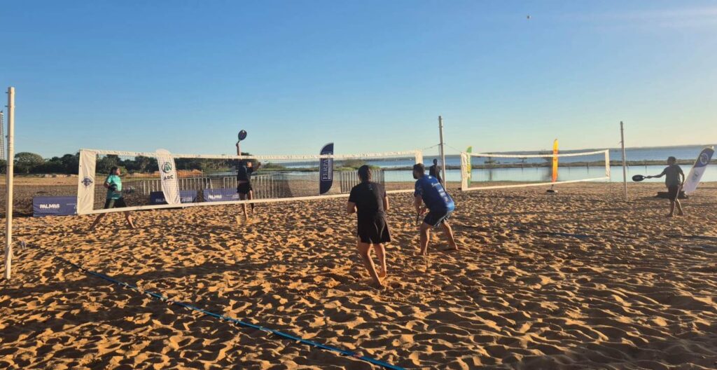 quadras-de-areia-da-praia-da-graciosa-serao-mantidas-ate-o-fim-do-ano-em-palmas