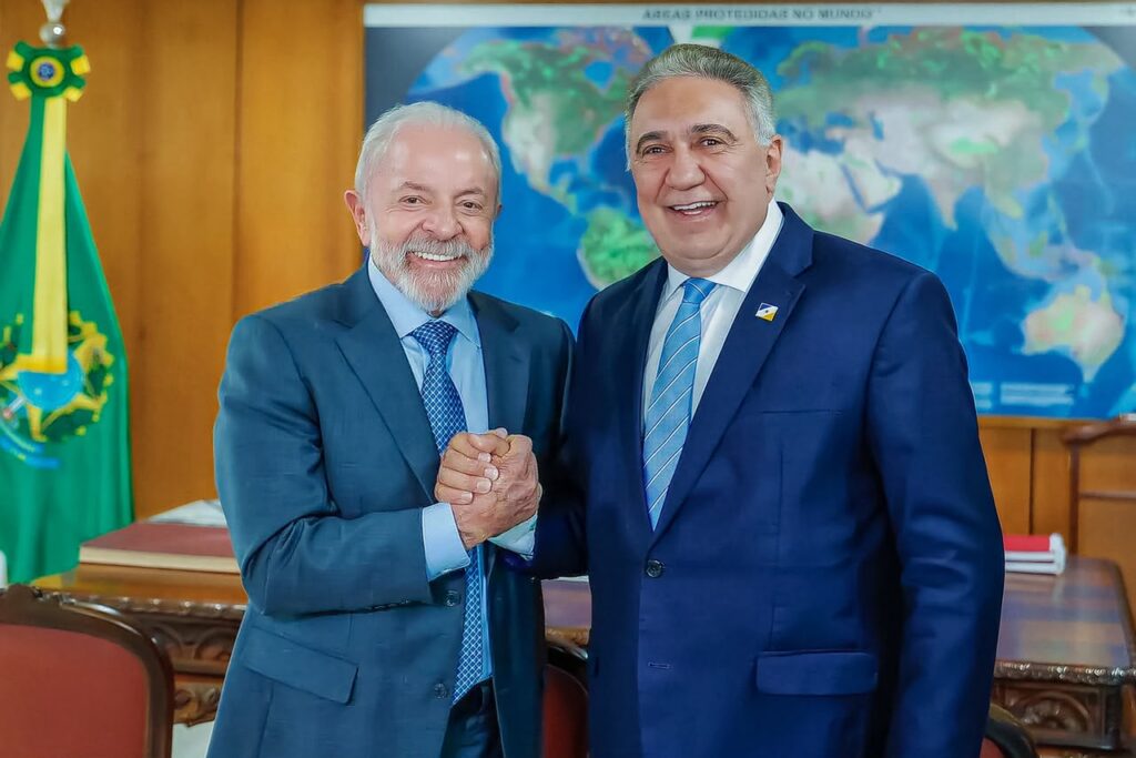 Laurez Moreira embarca para São Paulo a caminho da convenção de Lula laurez-moreira-embarca-para-sao-paulo-a-caminho-da-convencao-de-lula