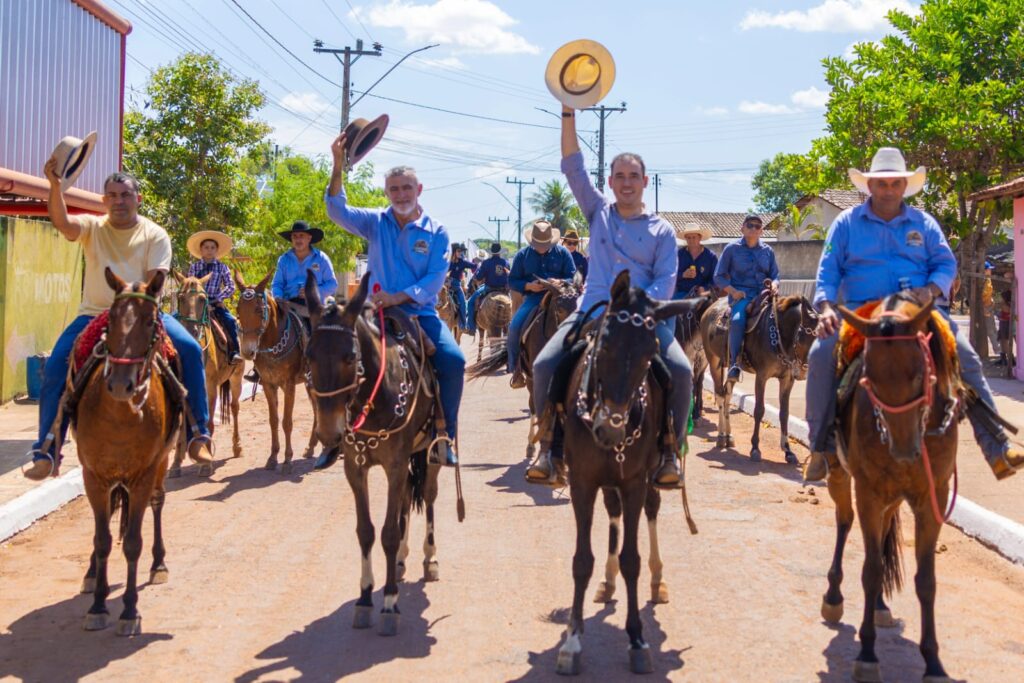 vicentinho-recebe-apoio-de-vereadores-durante-cavalgada-de-tabocao