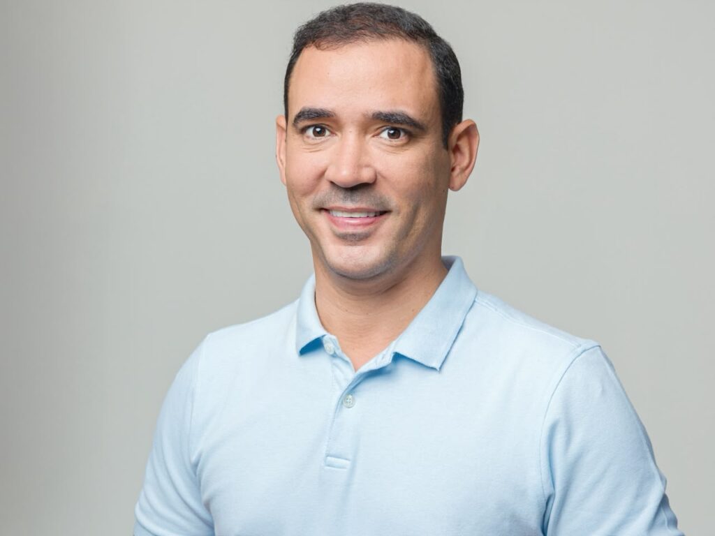 Vicentinho inicia campanha apontando para o futuro com o conceito “Toca pra Frente, Tocantins!” vicentinho-inicia-campanha-apontando-para-o-futuro-com-o-conceito-“toca-pra-frente,-tocantins!”